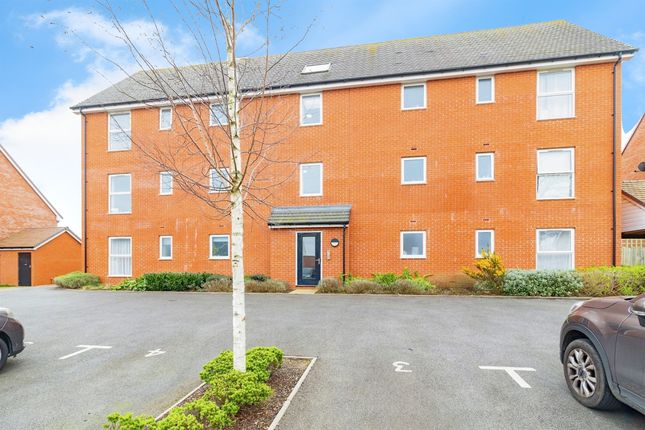 Flat for sale in Galapagos Grove, Bletchley, Milton Keynes
