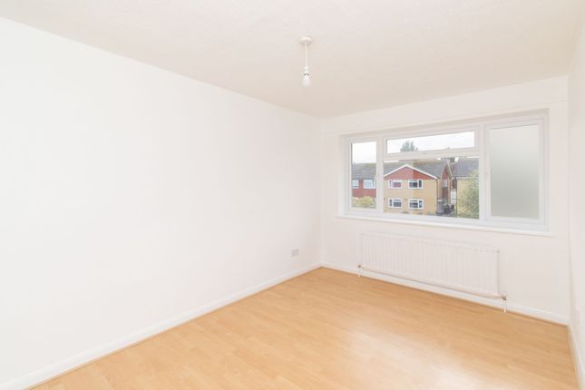 Flat for sale in Glebe Way, Whitstable
