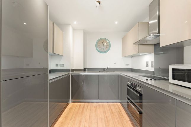 Flat 31, Goldfinch Court, 713A, Finchley Road, London photo 3