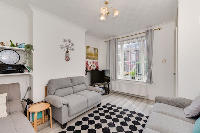 32 Outram Road, Sheffield photo 2