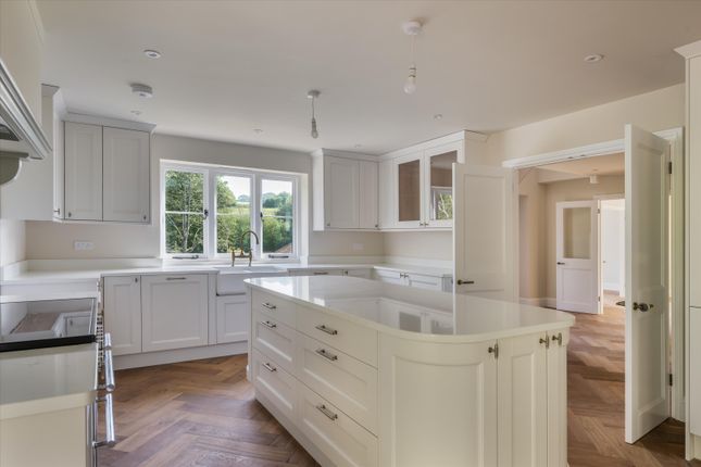 Horsham Road, Dorking photo 4