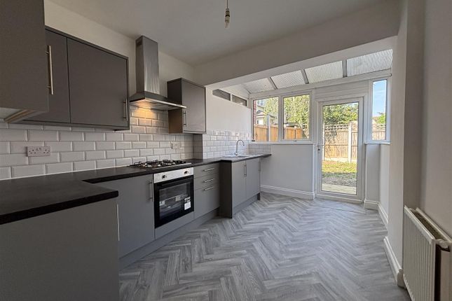 181, North Road, Westcliff-On-Sea photo 2