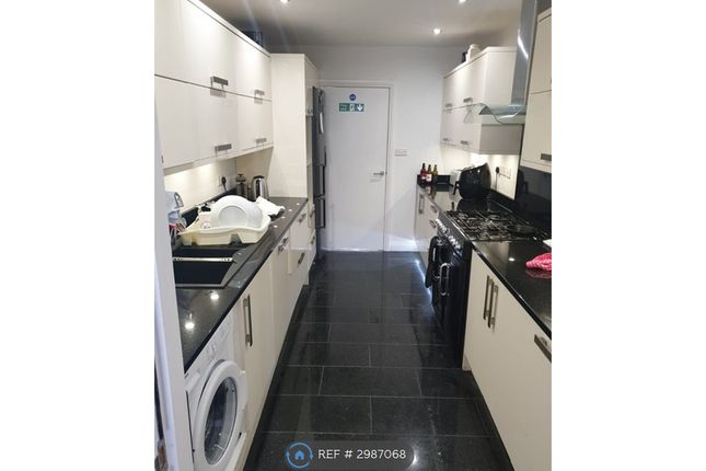 A Gale Lane, Room Acomb, York photo 2