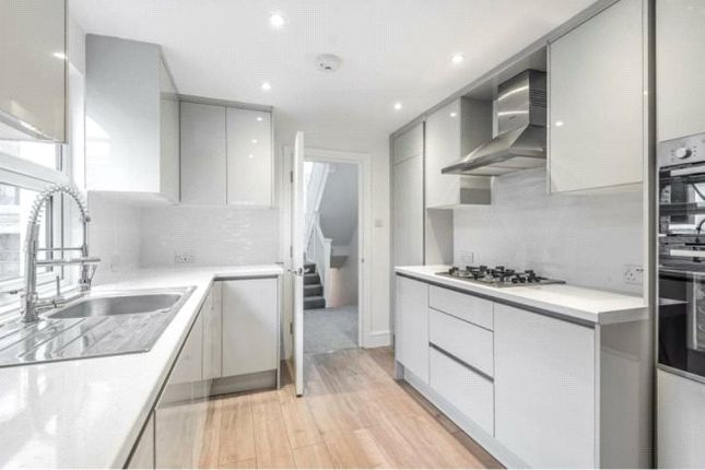 Thumbnail Maisonette to rent in Petersfield Rd, Acton, London