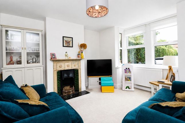 45, Coxheath Road, Fleet photo 3