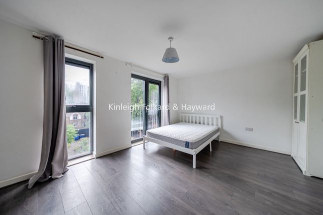 Flat 2, 86, Akerman Road, London photo 4