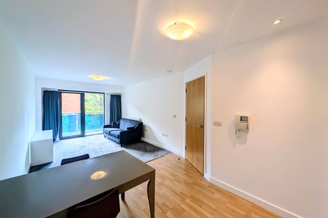 12 Mulberry House,, Burgage Square, West Yorkshire photo 4