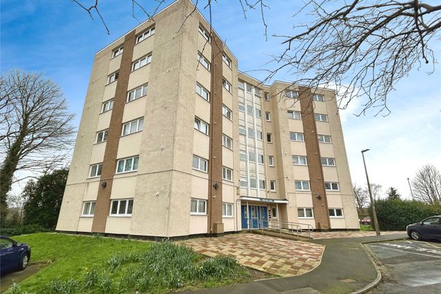 Flat to rent in Fare Hill Flats, Berry Brow, Huddersfield