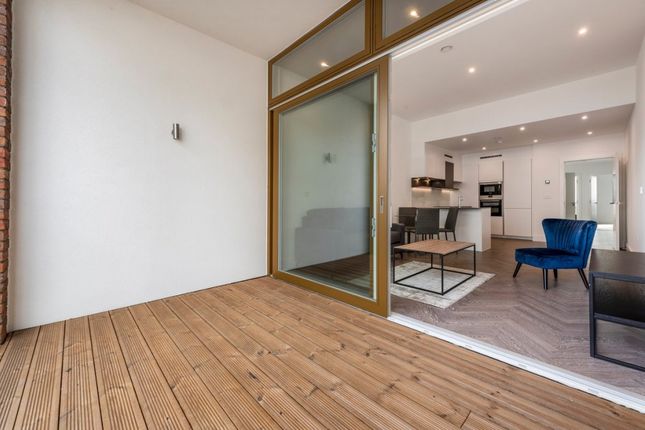 Flat 21 Bronze House, 6, Sterling Way, Islington photo 4