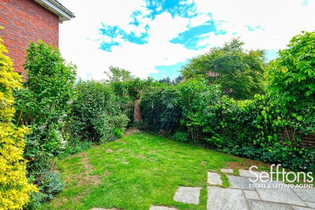 12 Winstanley Road, Norwich photo 4