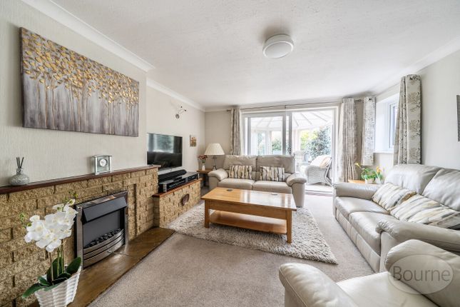 1, Weywood Lane, Farnham photo 2