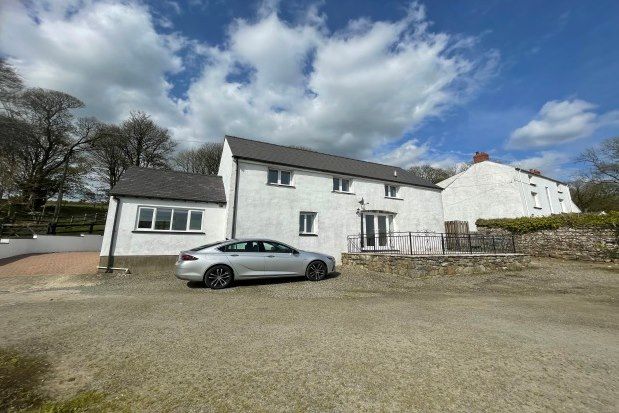 Thumbnail Property to rent in Little Newcastle, Haverfordwest