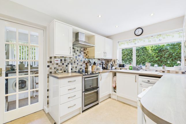 25, Woodland Avenue, Bridgwater photo 2
