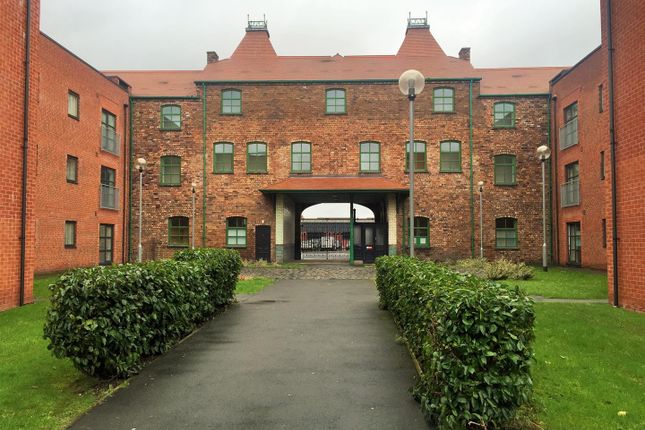 Thumbnail Flat to rent in Hartley Court, Cliffe Vale, Stoke-On-Trent, Staffordshire