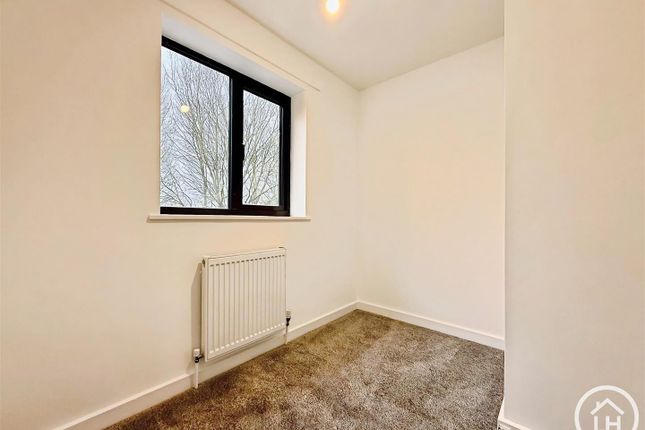 4, Beaumont Davey Close, Faversham photo 4