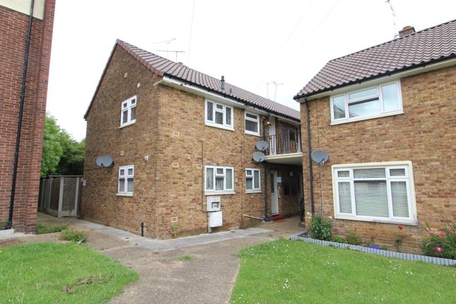 1 bed flat to rent in Wood Farm Close, Leigh-On-Sea SS9