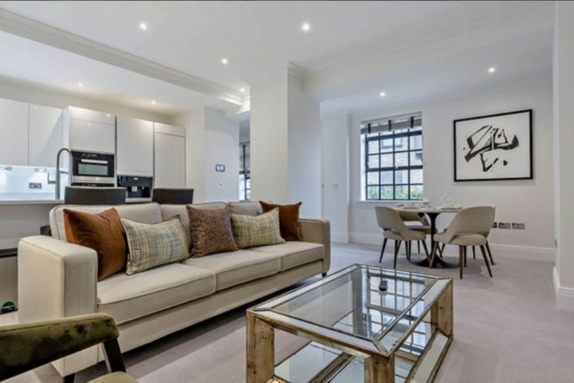 Flat 6 Palace Wharf, Rainville Road, London photo 5