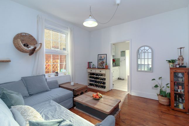 Thumbnail Maisonette for sale in Melfort Road, Thornton Heath