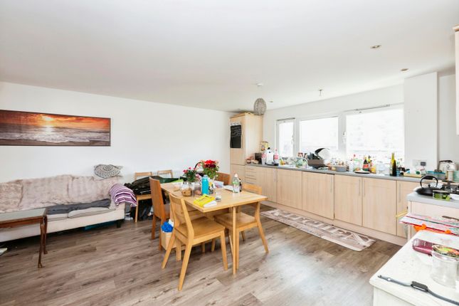 Flat for sale in Church Road, Barking