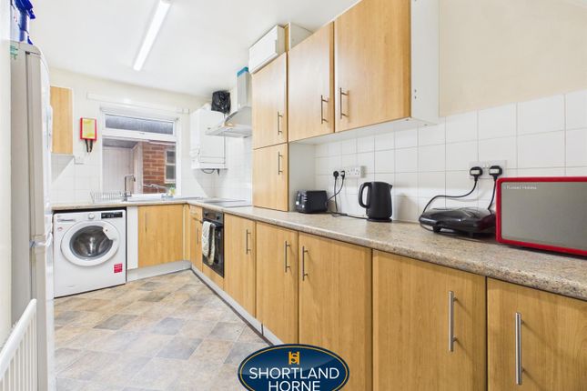 12, Charter Avenue, Coventry photo 2