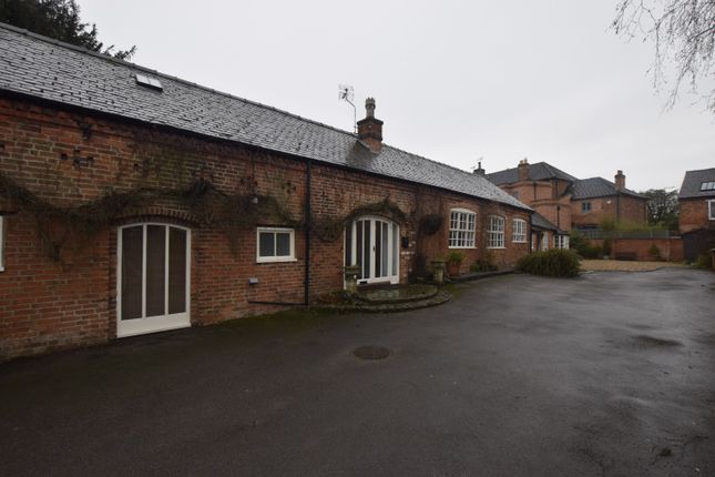 Thumbnail Barn conversion to rent in The Limes Mews, Burnaston Lane, Etwall, Derby, Derbyshire