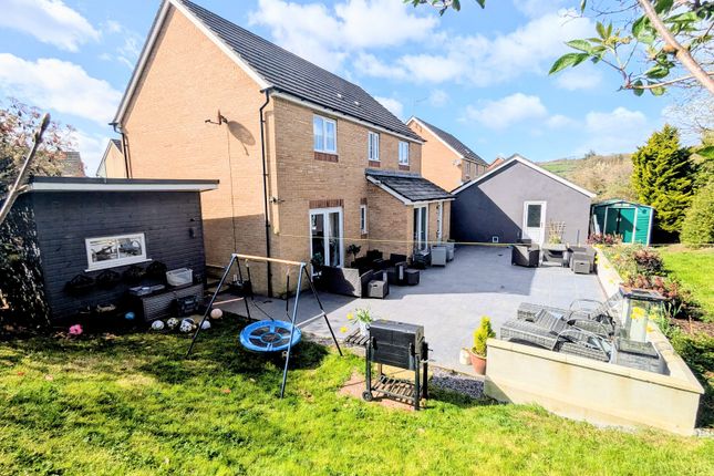 87, Parc Y Garreg, Kidwelly photo 2