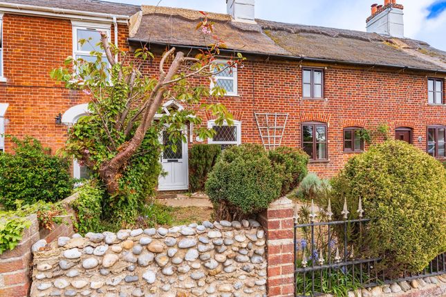 40 Repps Road, Great Yarmouth photo 2
