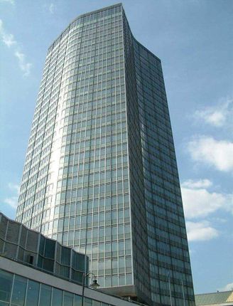 Thumbnail Office to let in Millbank Tower, 21-24 Millbank, London, London