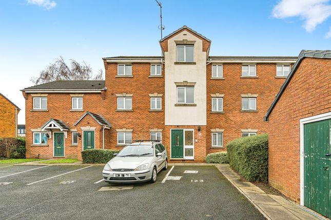 Flat for sale in Rugeley Close, Tipton