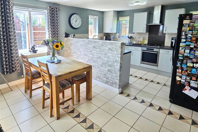 21, Weston Road, Oswestry photo 2