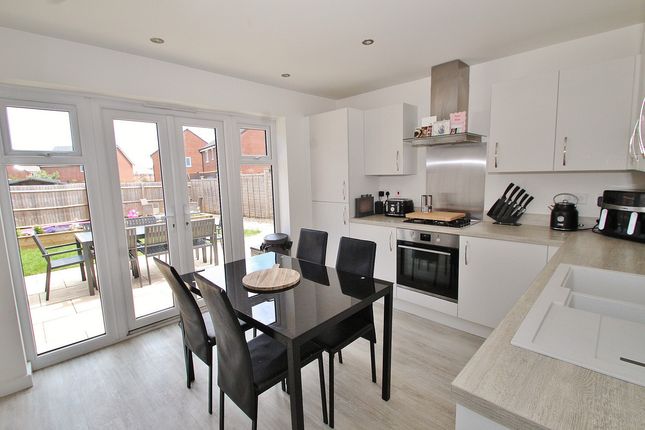 3, Millis Road, Brize Meadow photo 4