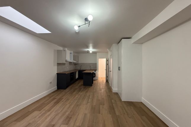 otterfield road  photo 2