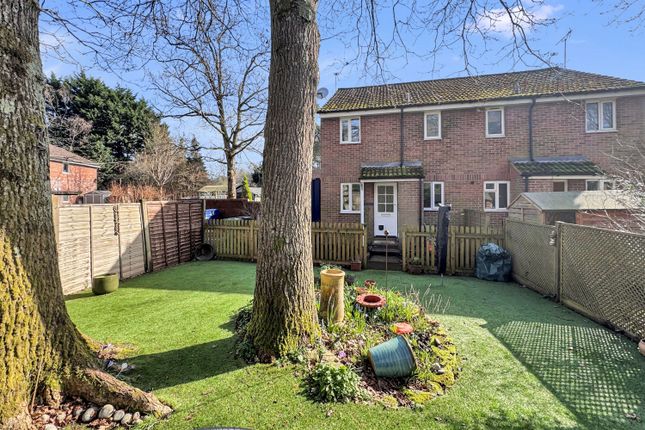 1-bed house on 18, Kent Road, Bordon, £215,000