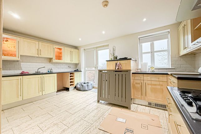 3 Alexander Mansions Quarry Way, Liverpool photo 2