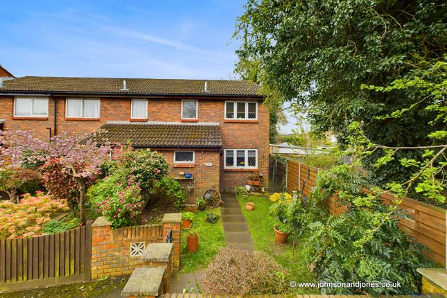 End terrace house for sale in Gogmore Farm Close, Chertsey