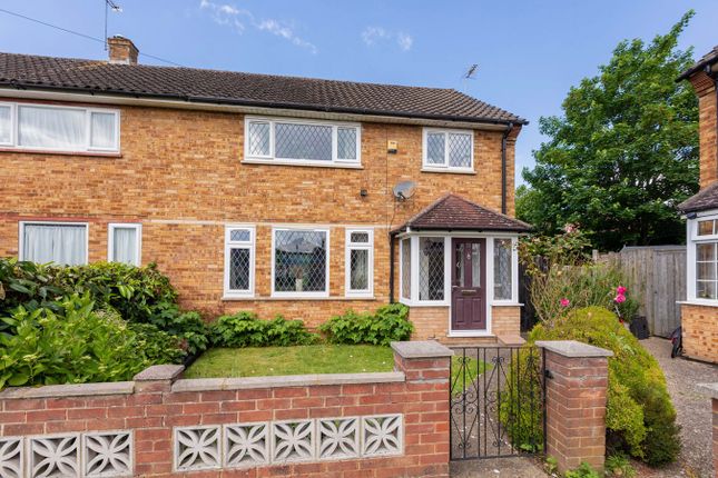 Thumbnail Semi-detached house for sale in Stile Road, Langley
