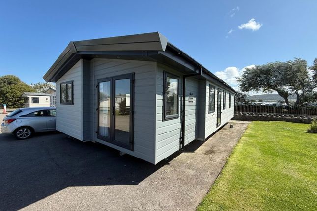 2-bed caravan on Penrefail Crossroads, Penrefail Crossroads, Moelfre, Abergele LL22 8PN, Abergele, £150,995