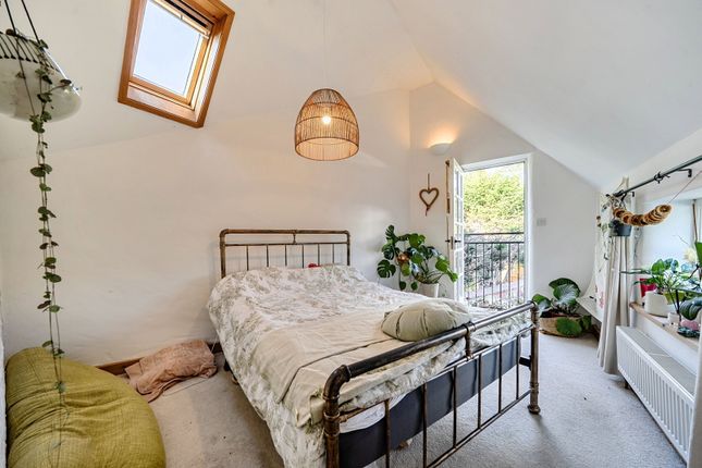 Old Post Office Cottage, High Street, Blandford Forum photo 4