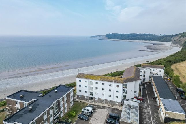 1-bed flat on Flat 15, Glan Hafren, Maes-Y-Coed, Barry, £206,000