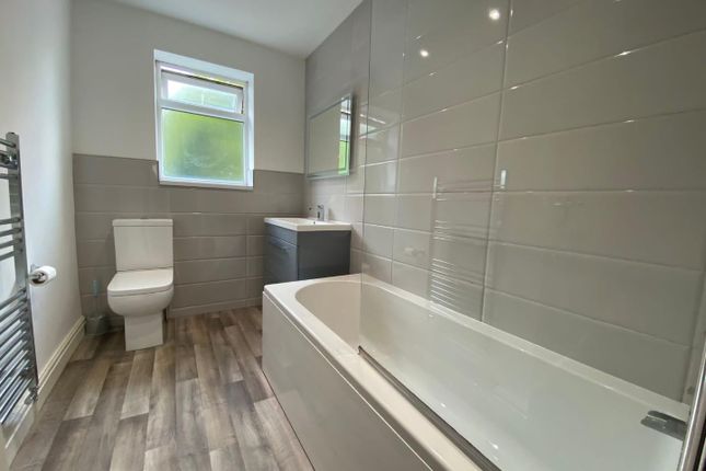 Thumbnail Terraced house to rent in Hatherlow Lane, Hazel Grove, Stockport