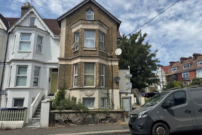34 Salisbury Road, Dover photo 2