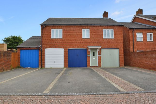 End terrace house for sale in Bluebell Road, Kingsnorth