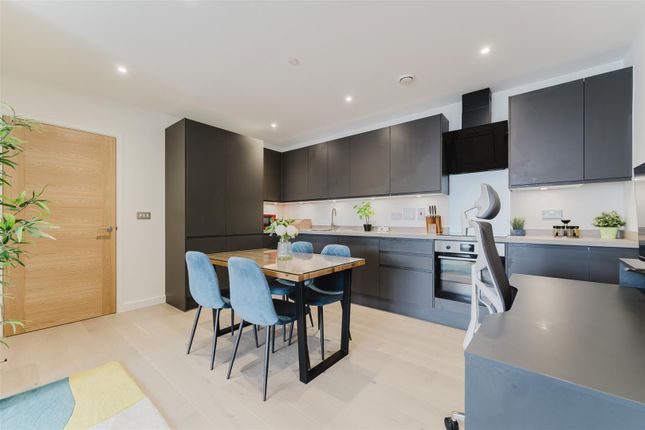 49, Ipswich Court, Hanwell photo 4