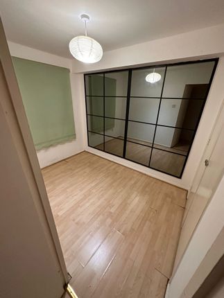 Flat for sale in Wyvern House, Bridge Road, Grays