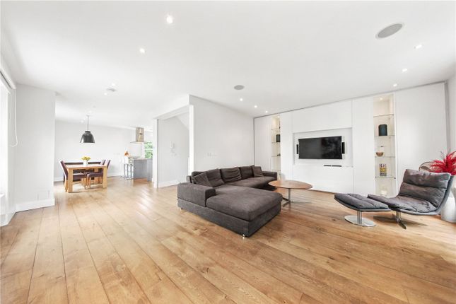 Maisonette to rent in Westbourne Park Road, London W11