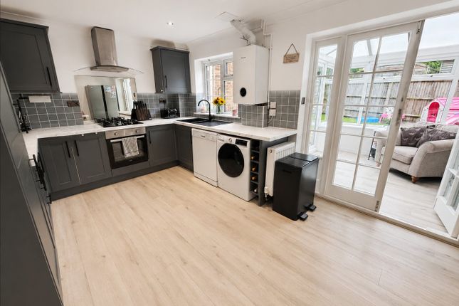 10, Lynwood Close, St Leonards-on-Sea photo 4