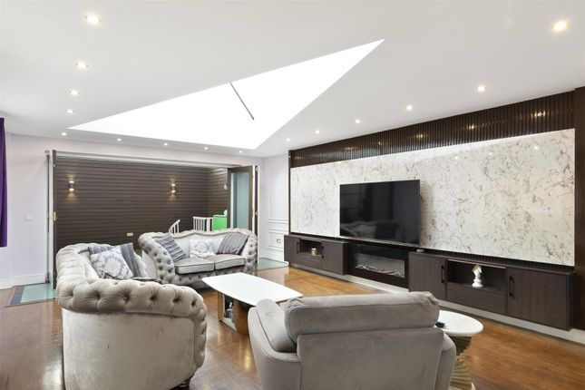 1A, Elms Road, London photo 3