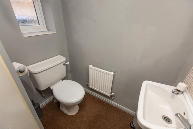 5, Clos Ger Y Maes, Swansea photo 4