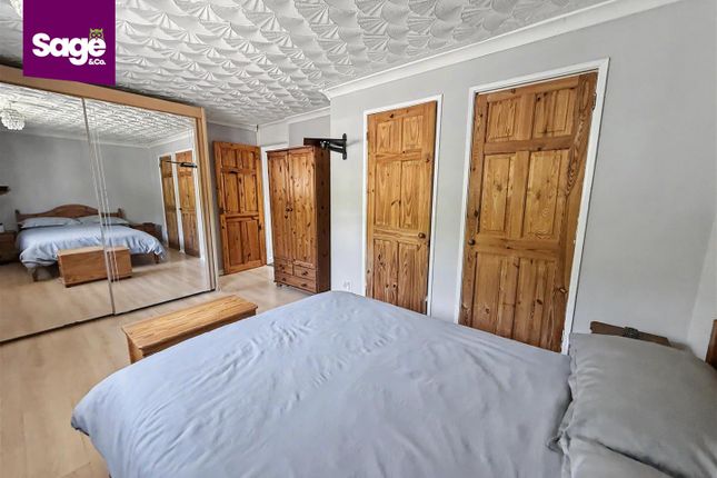 18, Holly Road, Newport photo 4