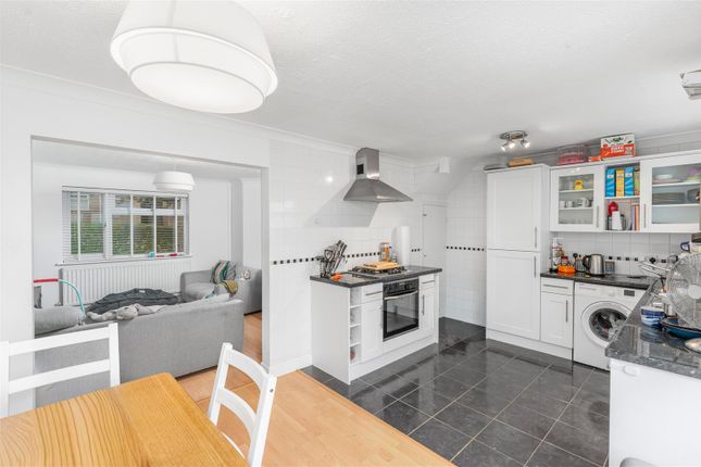 46, Kingfisher Drive, Banbury photo 4